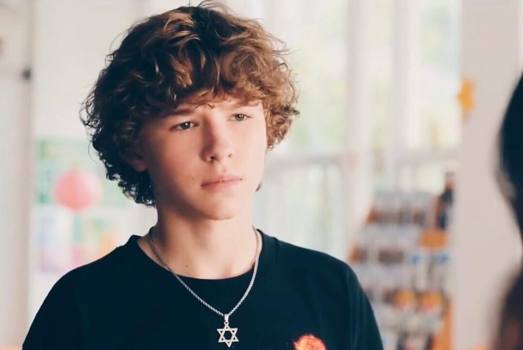 Dylan Hoffman Age, Wiki, Career, Net Worth, Appearance