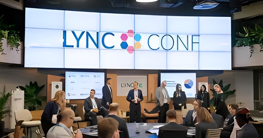 Lync Conf: A Total Manual for Consistent Correspondence